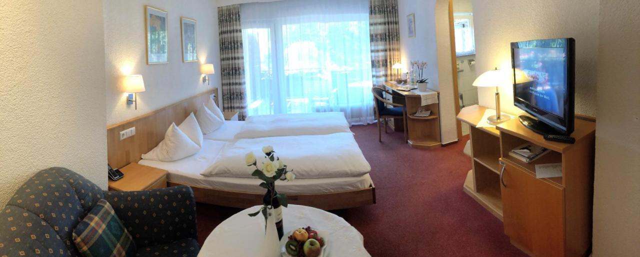 Hotel Breitenbacher Hof Waldachtal Extérieur photo